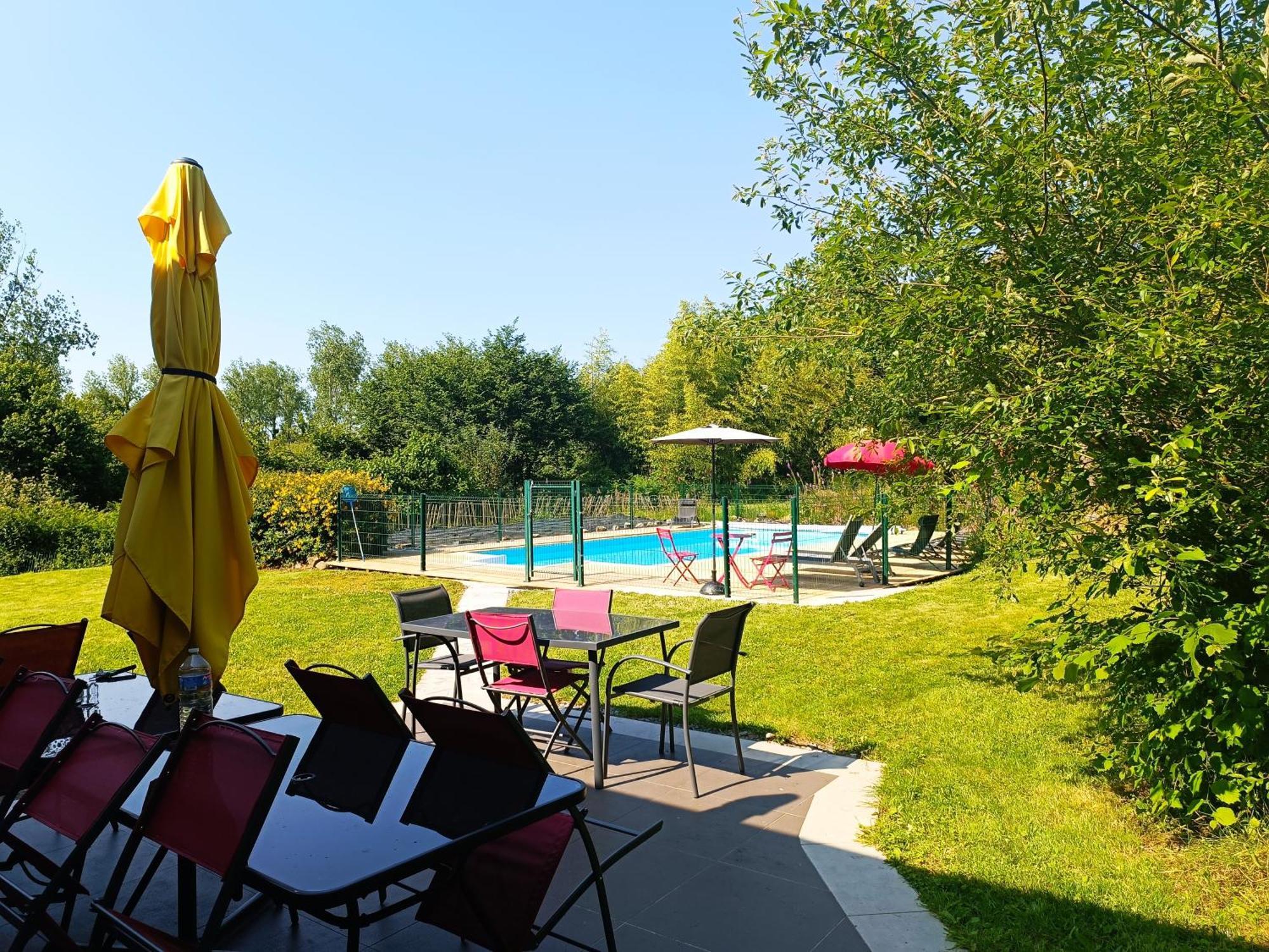 Gite Du Nouveau Monde Langoelan Bagian luar foto